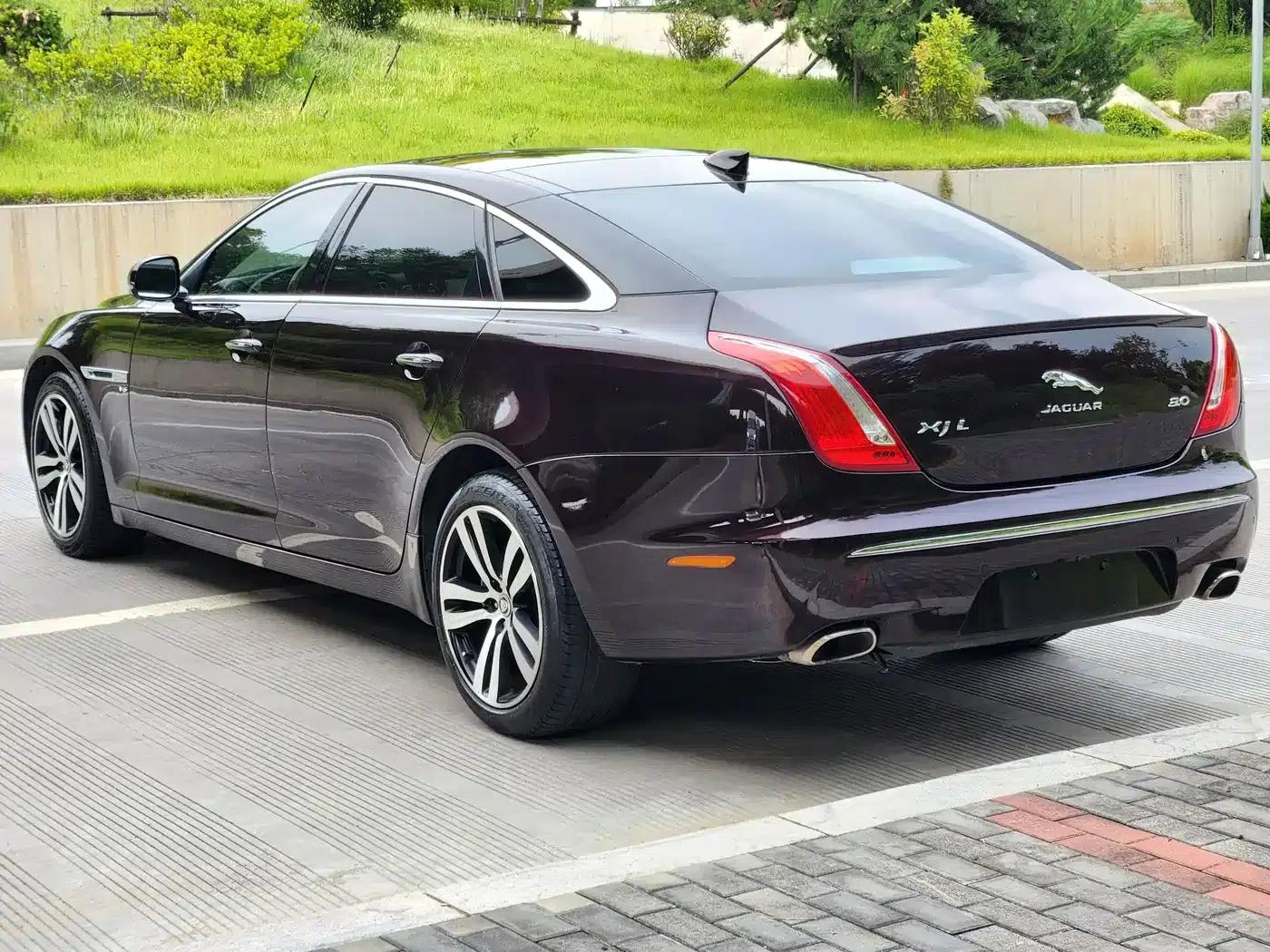 Jaguar XJ 2012 XJL 3.0 Panoramic Business Edition — миниатюра 6