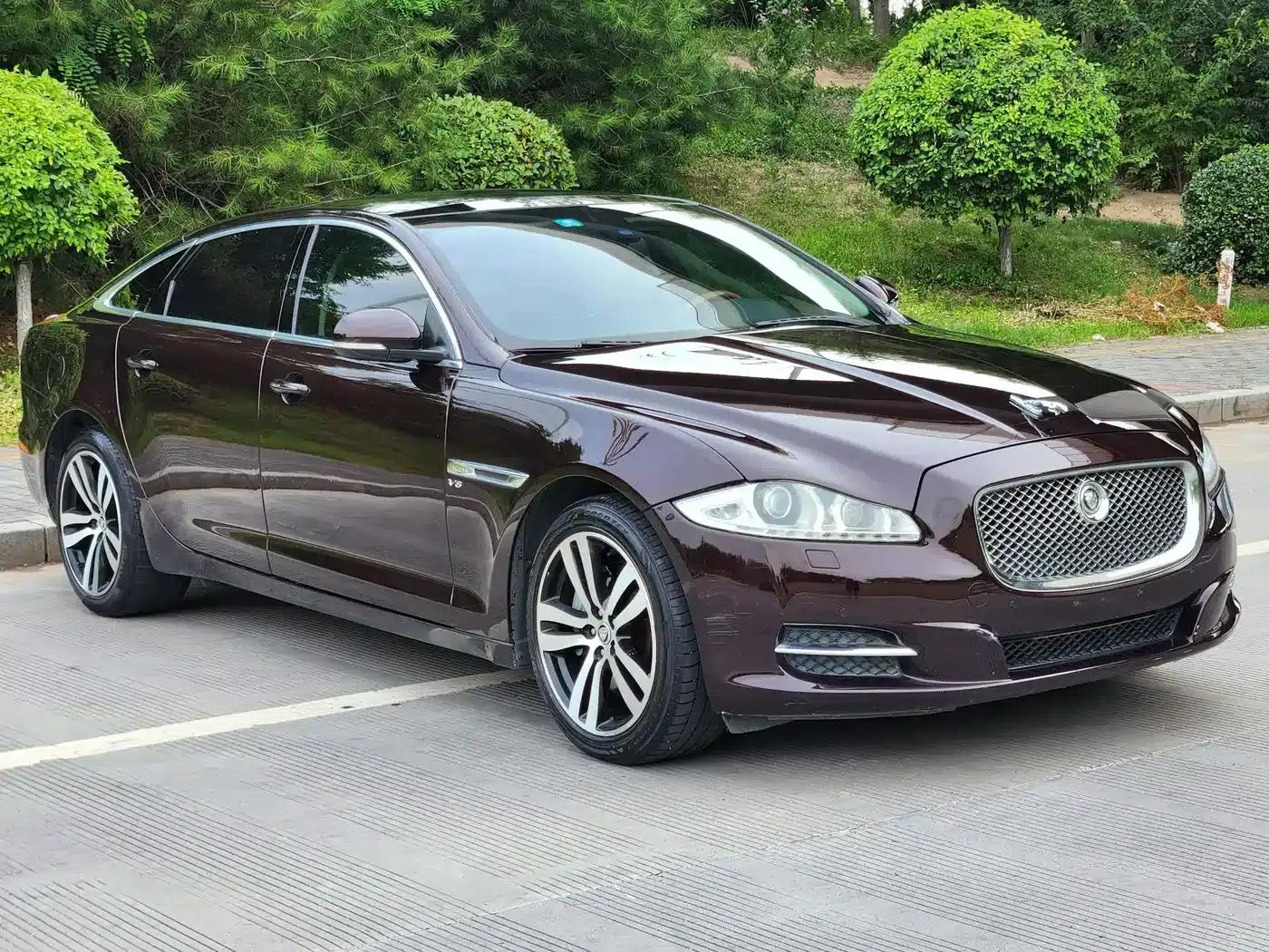 Jaguar XJ 2012 XJL 3.0 Panoramic Business Edition — миниатюра 8