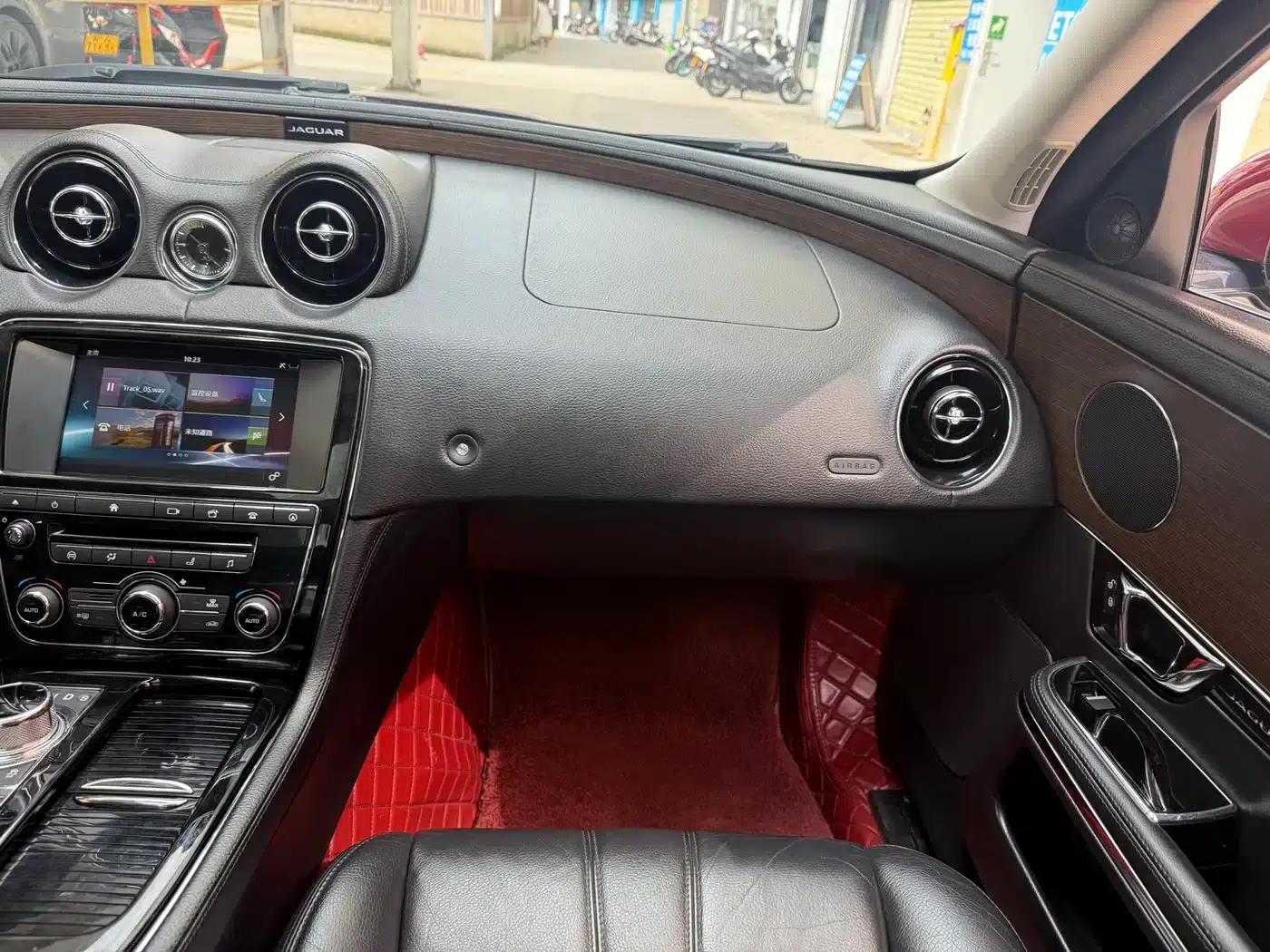 Jaguar XJ 2016 XJL 2.0T 2WD Elegant Business Edition — миниатюра 13
