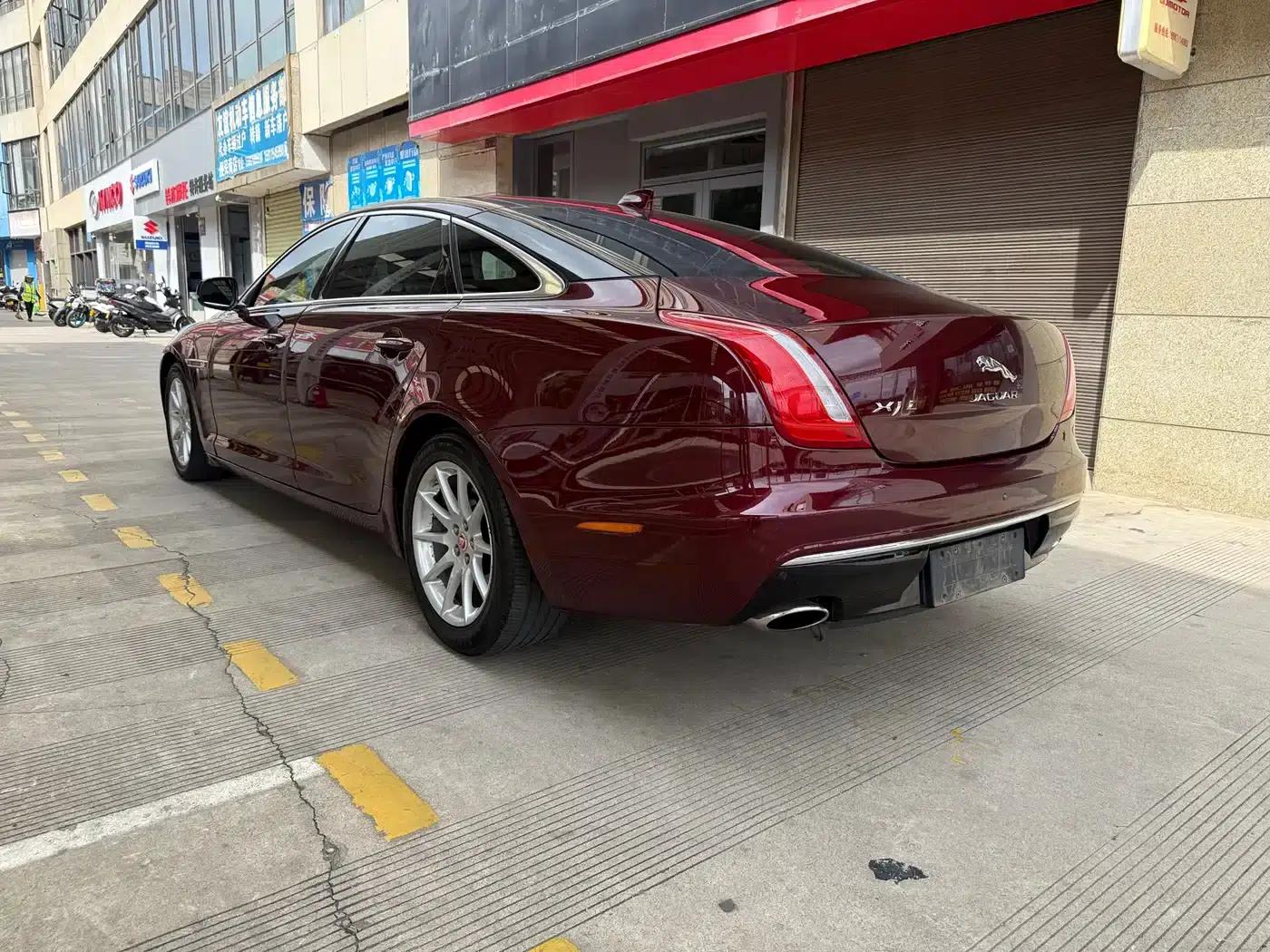 Jaguar XJ 2016 XJL 2.0T 2WD Elegant Business Edition — миниатюра 3