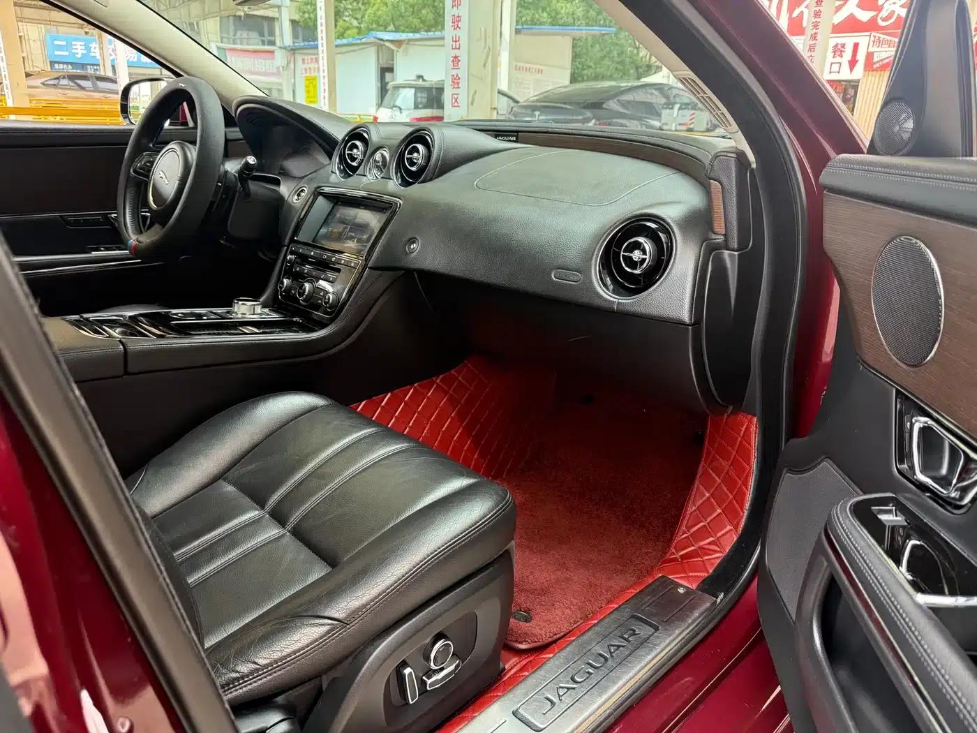 Jaguar XJ 2016 XJL 2.0T 2WD Elegant Business Edition — миниатюра 23