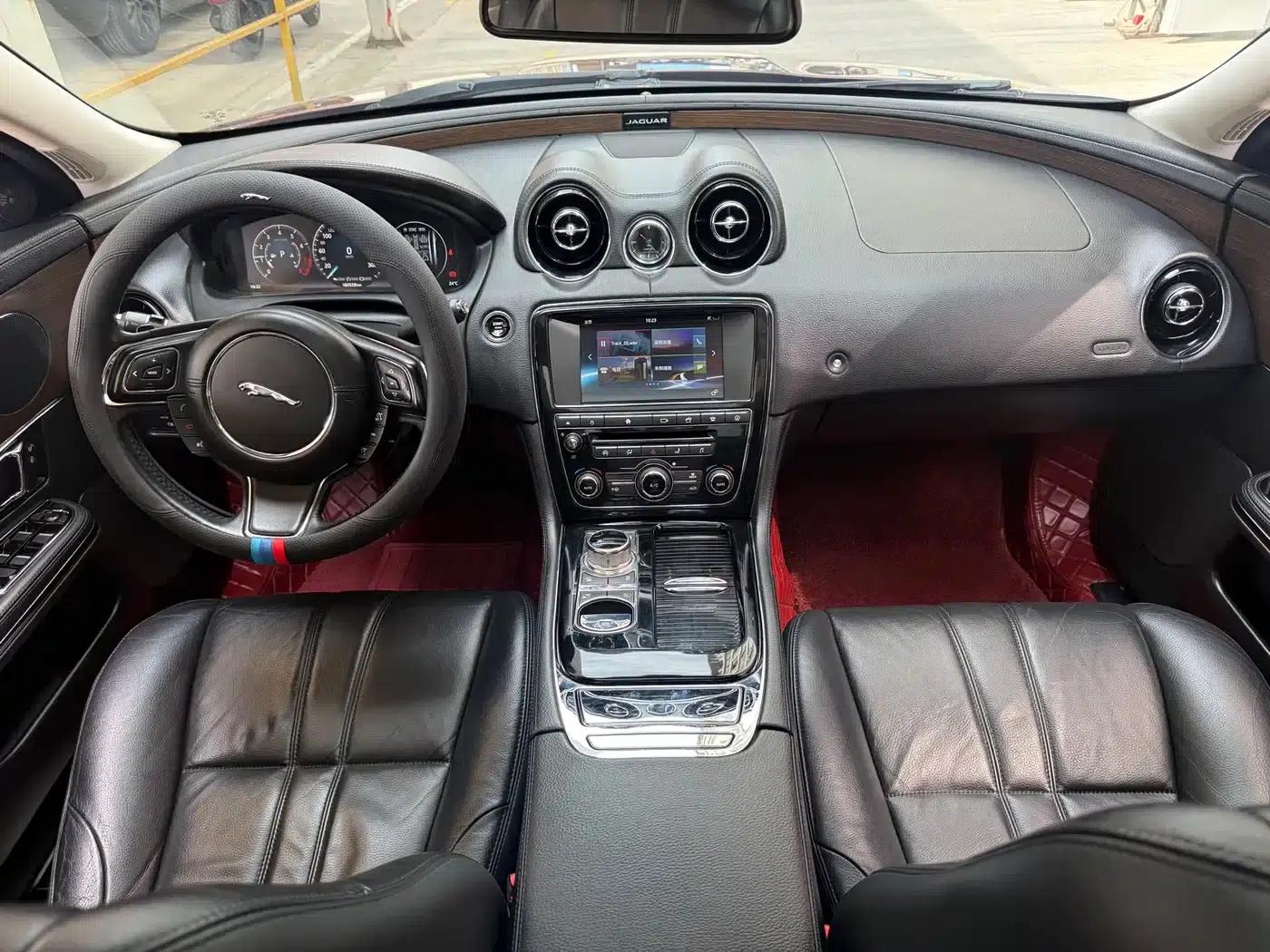 Jaguar XJ 2016 XJL 2.0T 2WD Elegant Business Edition — миниатюра 10