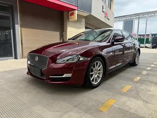 Jaguar XJ 2016 XJL 2.0T 2WD Elegant Business Edition
