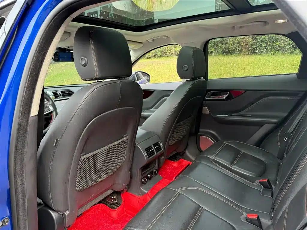 Jaguar F-PACE 2019 2.0T 2WD Urban Luxury Edition — миниатюра 11