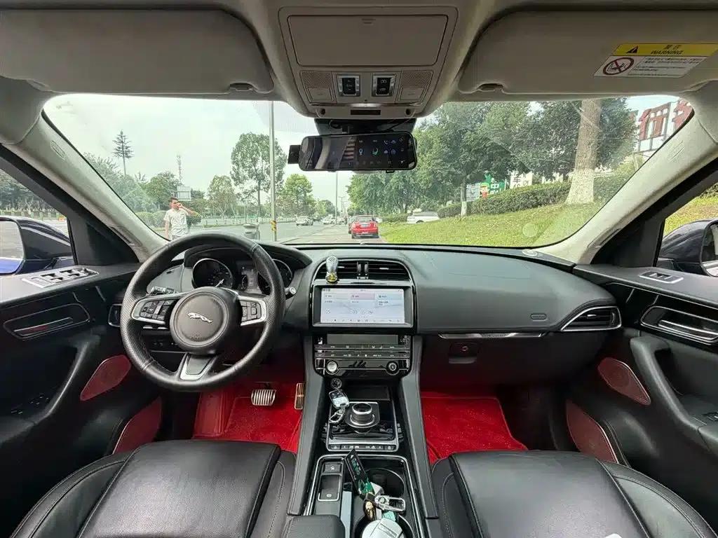 Jaguar F-PACE 2019 2.0T 2WD Urban Luxury Edition — миниатюра 13