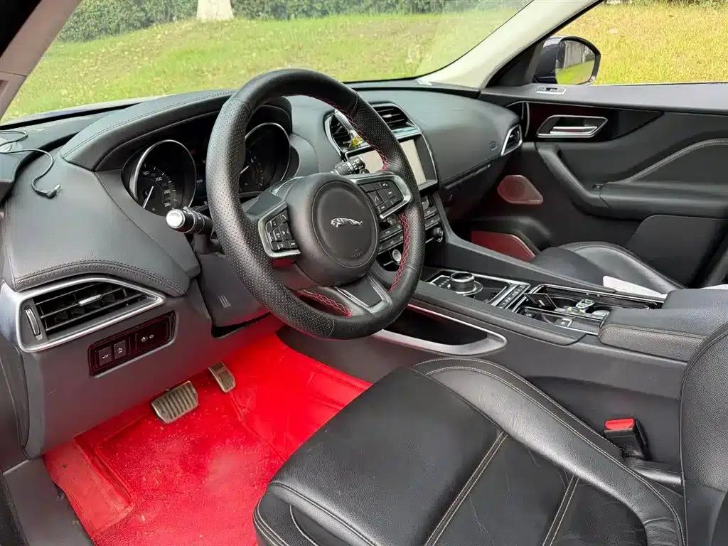 Jaguar F-PACE 2019 2.0T 2WD Urban Luxury Edition — миниатюра 7