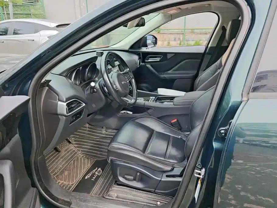 Jaguar F-PACE 2018 2.0T 2WD Urban Luxury Edition — миниатюра 9