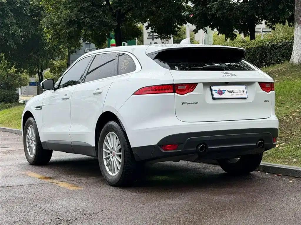 Jaguar F-PACE 2018 2.0T 2WD Urban Luxury Edition — миниатюра 4