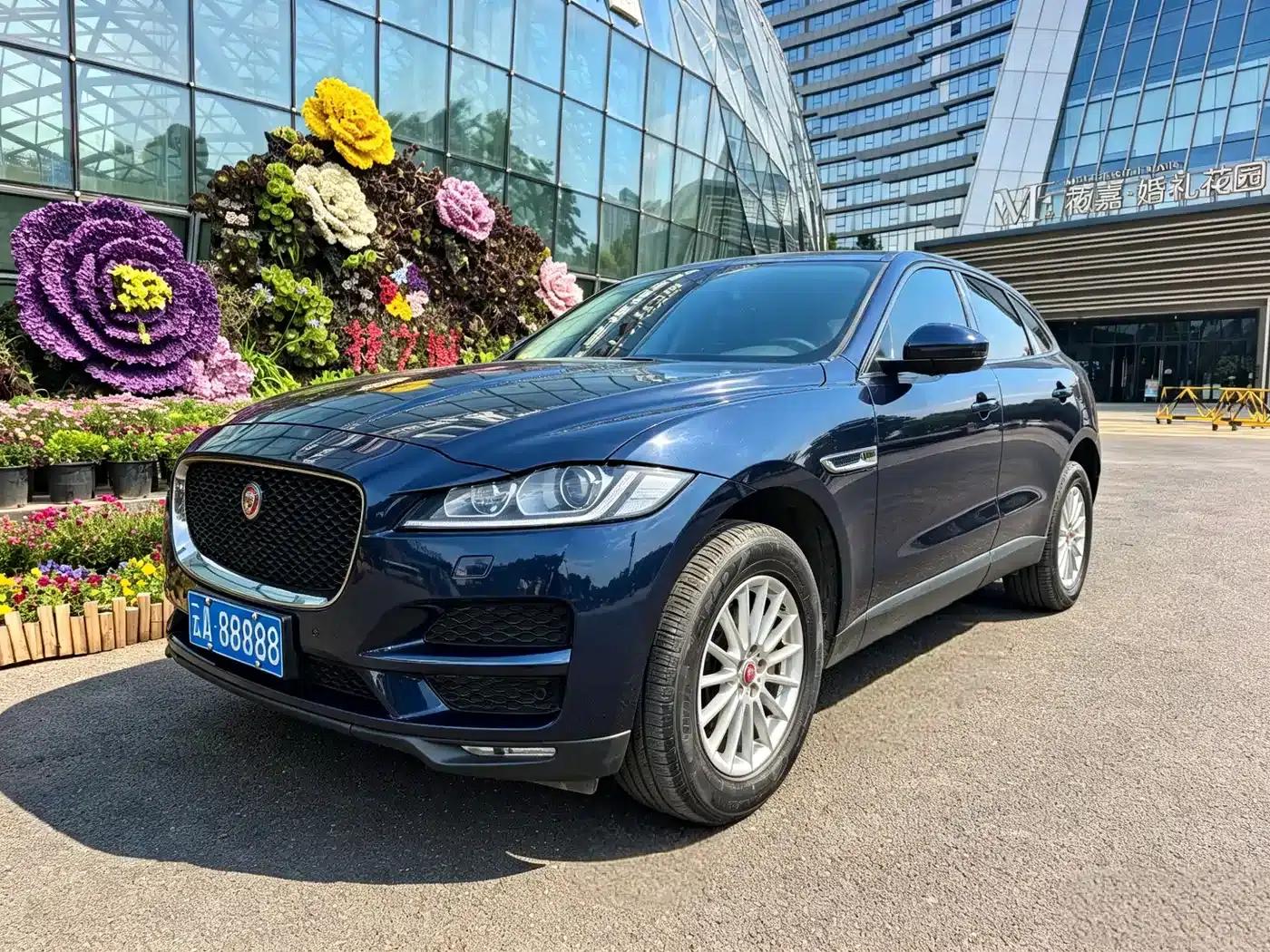 2018 Jaguar F-PACE 2.0T AWD R-Sport — миниатюра 1
