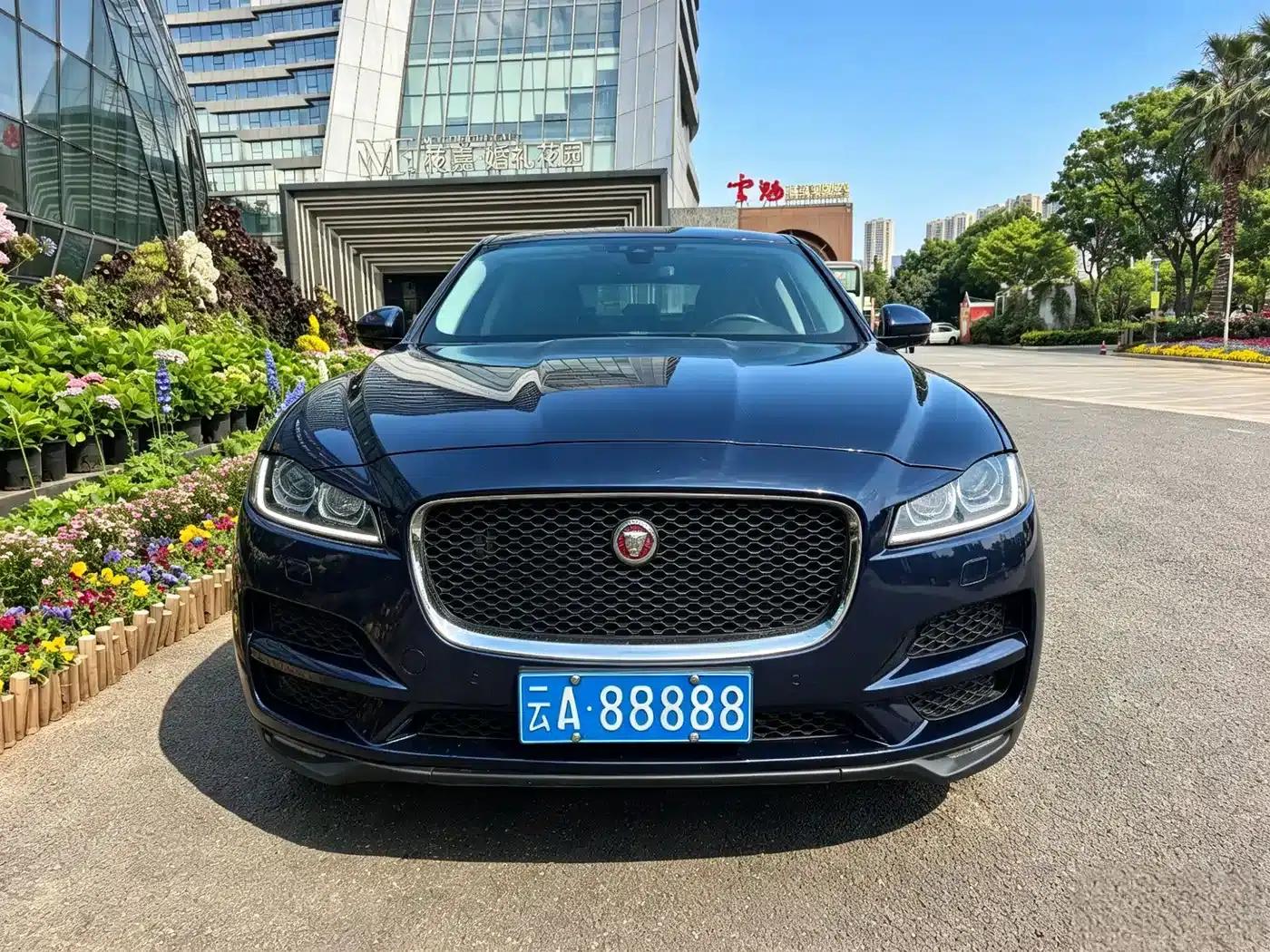 2018 Jaguar F-PACE 2.0T AWD R-Sport — миниатюра 2