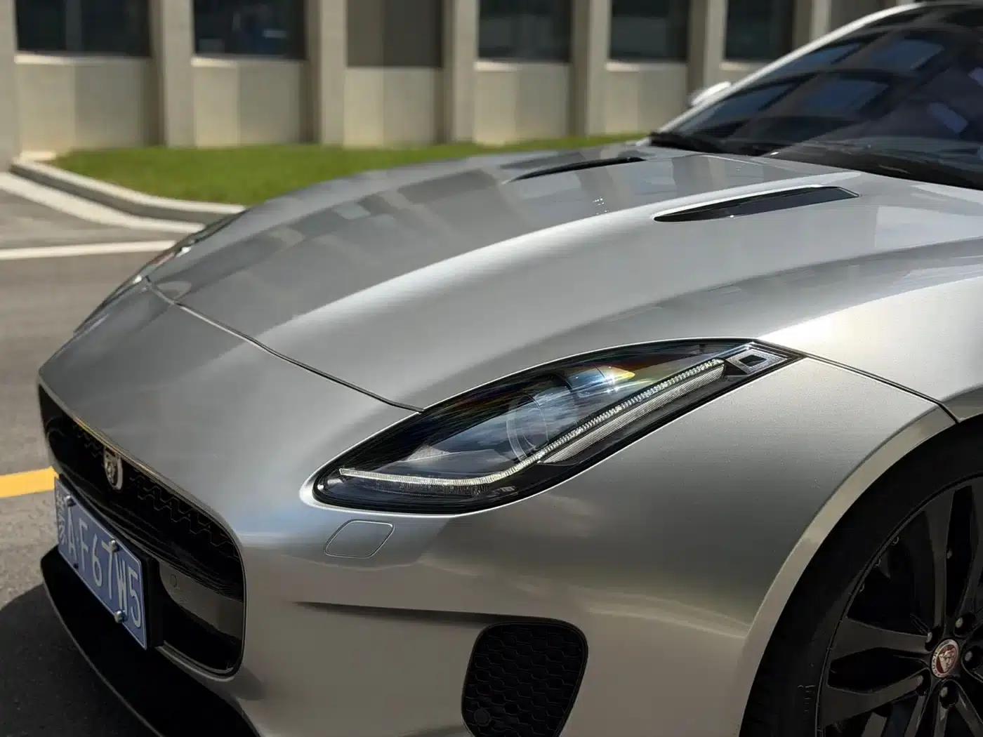 Jaguar F-TYPE 2019 2.0T Hardtop — миниатюра 5
