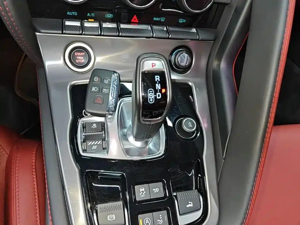 Jaguar F-TYPE 2024 P300 75th Anniversary Edition Convertible — миниатюра 14