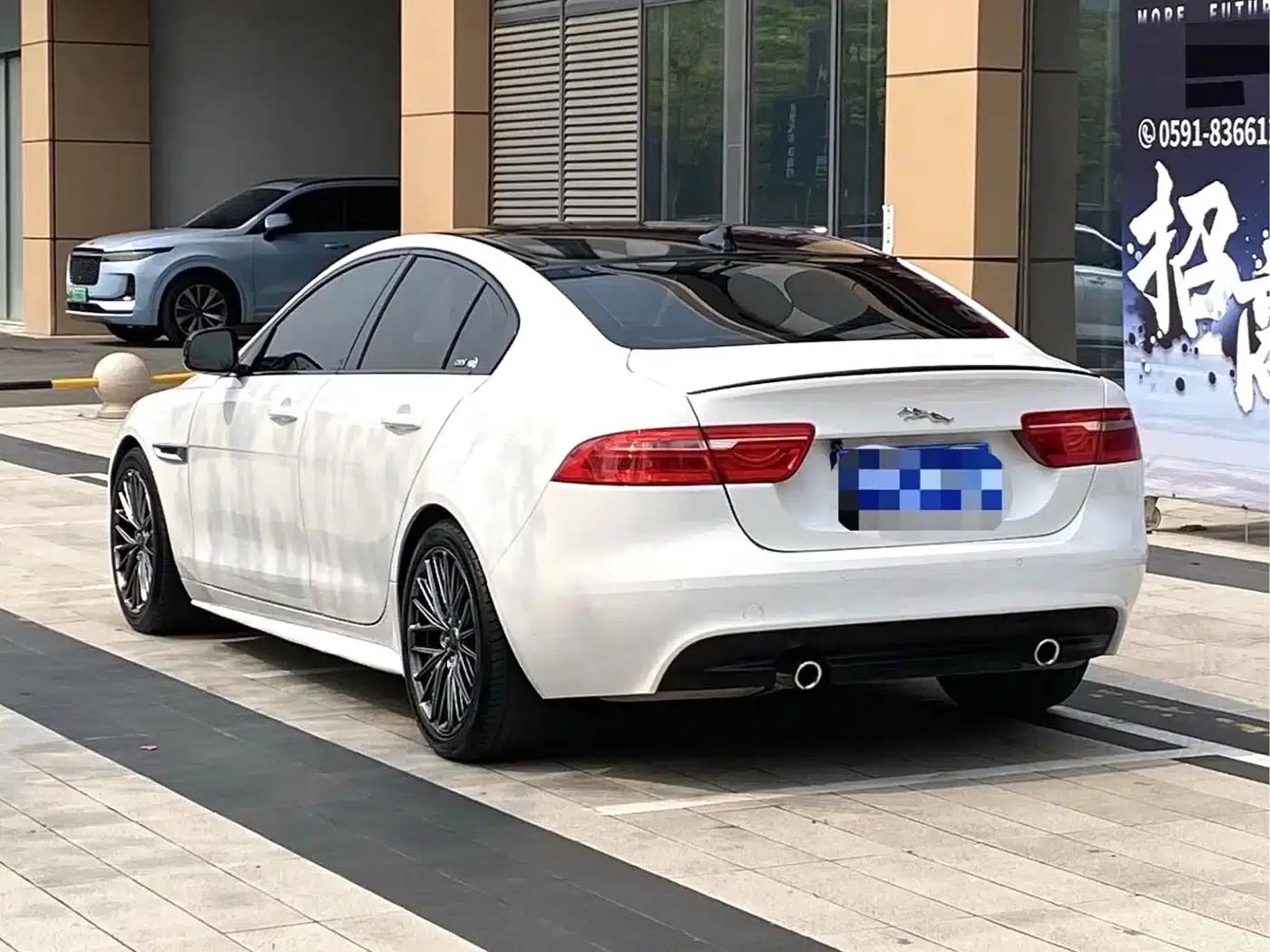 2017 Jaguar XE 2.0T 240PS R-Sport — миниатюра 7