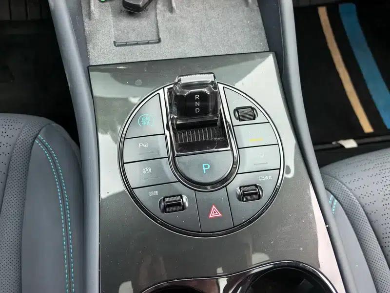 Seal 06GT 2025 Smart Driving Edition 605 2WD Hot Wave Edition — миниатюра 15