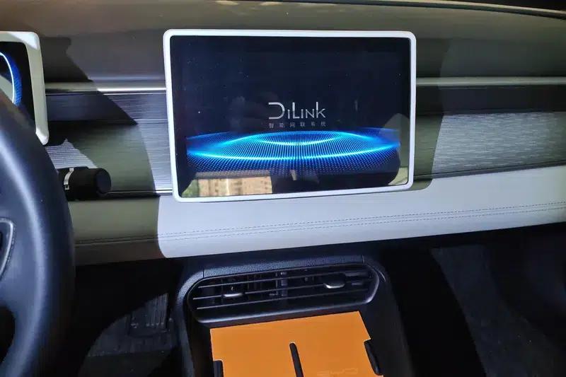 Seal 05DM 2025 Intelligent Driving Edition DM-i 55KM Luxury Model — миниатюра 13