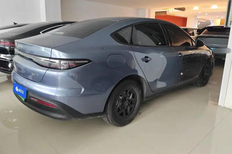 Seal 05DM 2025 Intelligent Driving Edition DM-i 55KM Luxury Model — миниатюра 3