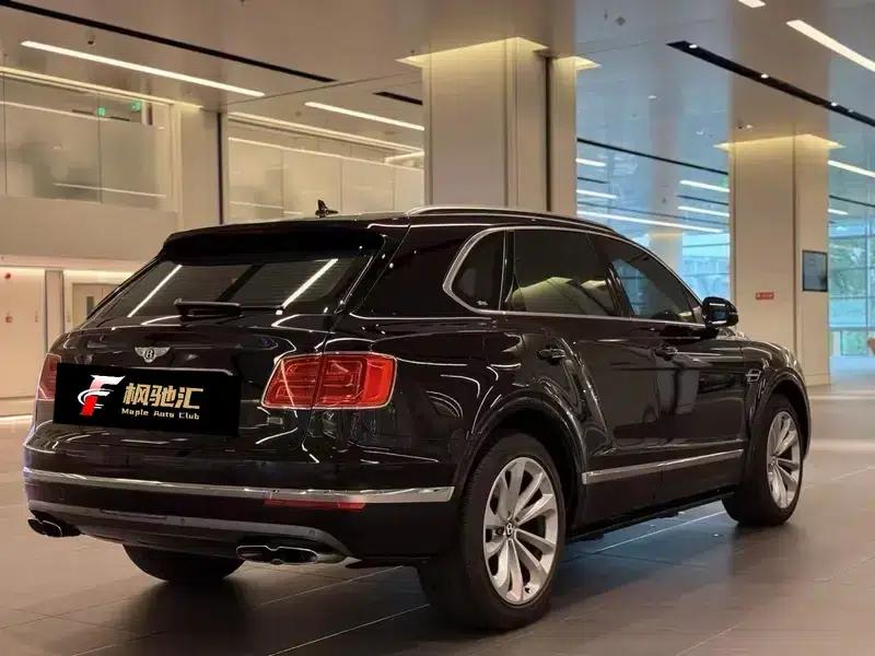 Bentayga 2018 4.0T V8 — миниатюра 4
