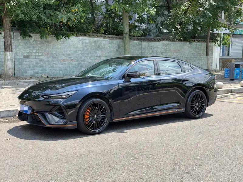 Changan UNI-V 2025 Model, Third Generation, 2.0T Sport Edition — миниатюра 1