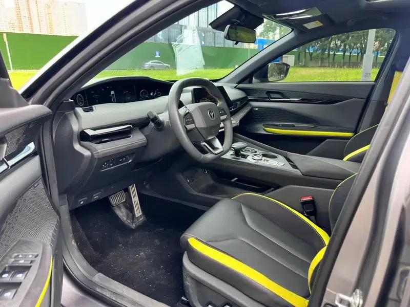 Changan UNI-V 2022 2.0T Speed Edition — миниатюра 9
