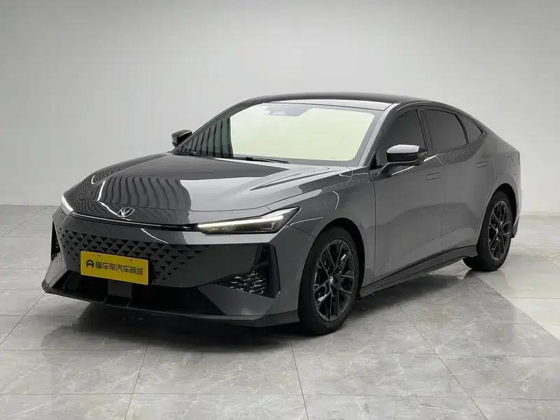 Changan UNI-V 2024 1.5T Premium Edition — миниатюра 1