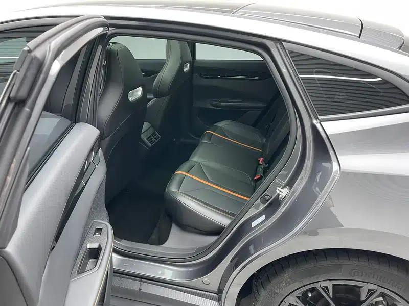 Changan UNI-V 2024 1.5T Premium Edition — миниатюра 18