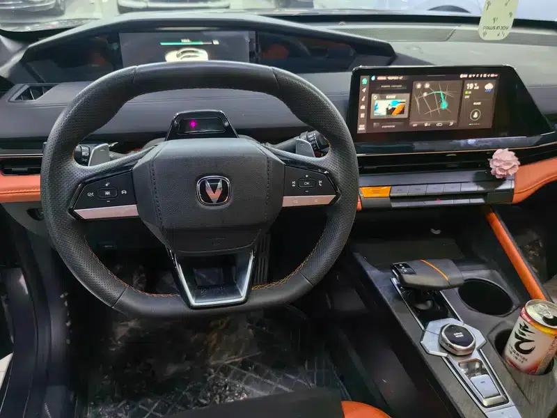 Changan UNI-V 2023 1.5T Sport Edition — миниатюра 7