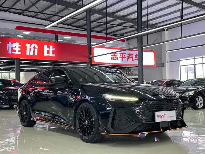 Changan UNI-V 2022 2.0T Speed Edition — миниатюра 3
