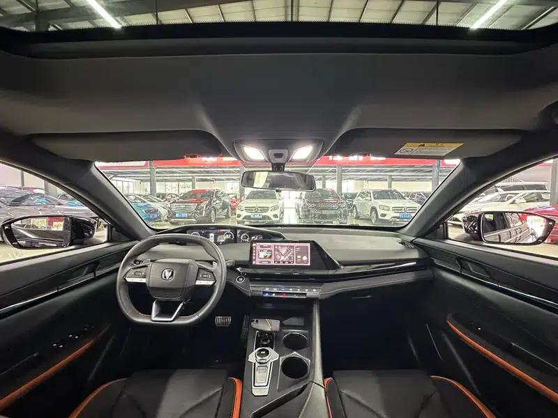Changan UNI-V 2022 2.0T Speed Edition — миниатюра 7