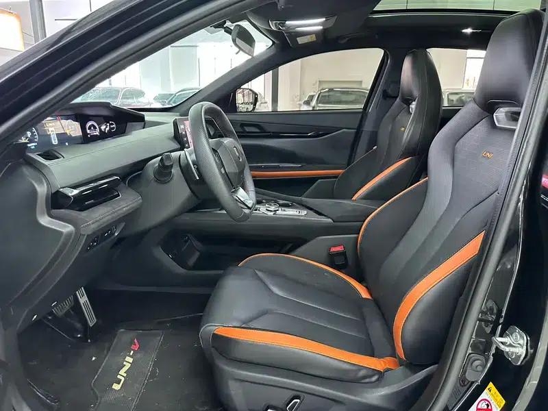 Changan UNI-V 2022 2.0T Speed Edition — миниатюра 8