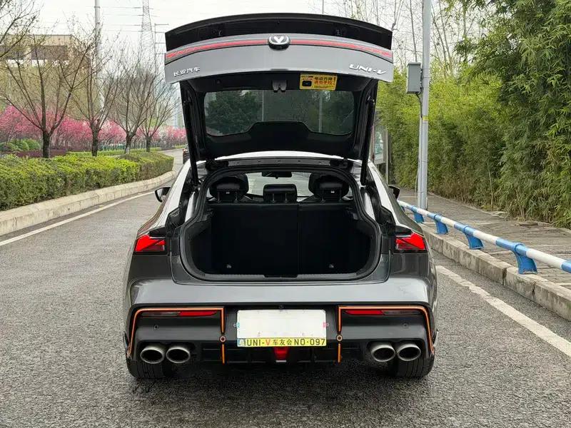 Changan UNI-V 2022 1.5T Sport Edition — миниатюра 11