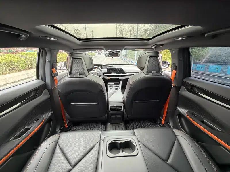Changan UNI-V 2022 1.5T Sport Edition — миниатюра 16