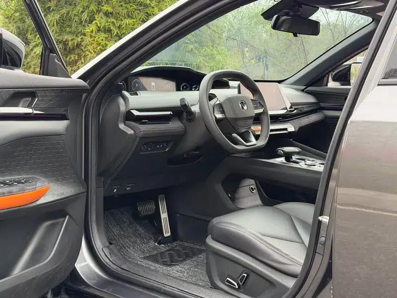 Changan UNI-V 2022 1.5T Sport Edition — миниатюра 24