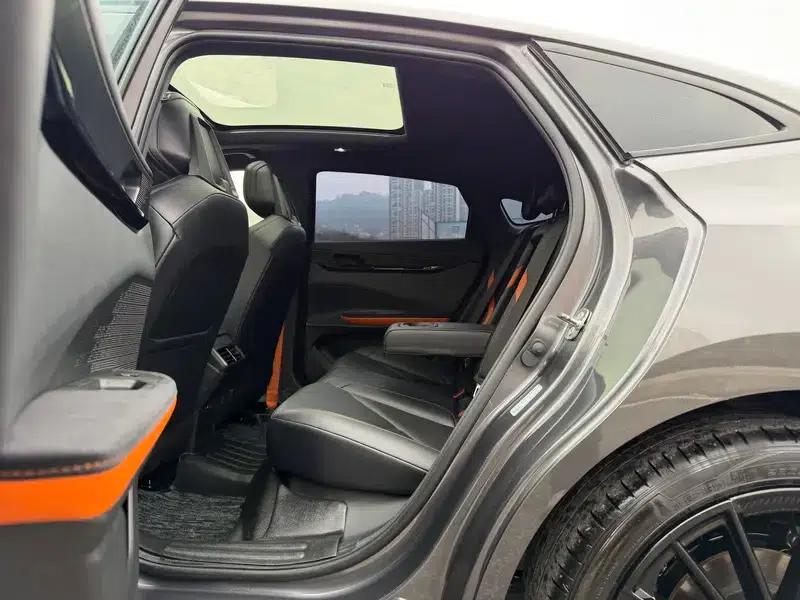 Changan UNI-V 2022 1.5T Sport Edition — миниатюра 26