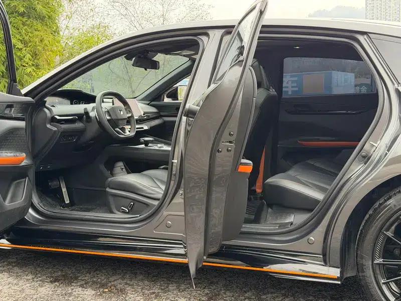 Changan UNI-V 2022 1.5T Sport Edition — миниатюра 27