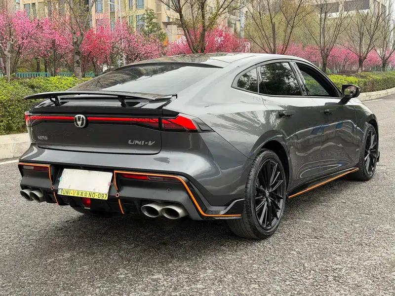 Changan UNI-V 2022 1.5T Sport Edition — миниатюра 7