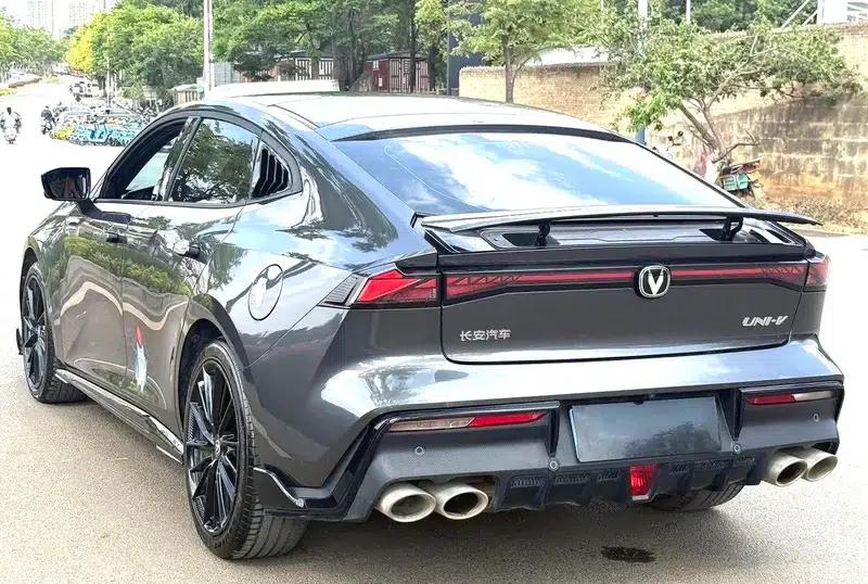 Changan UNI-V 2023 1.5T Sport Edition — миниатюра 4