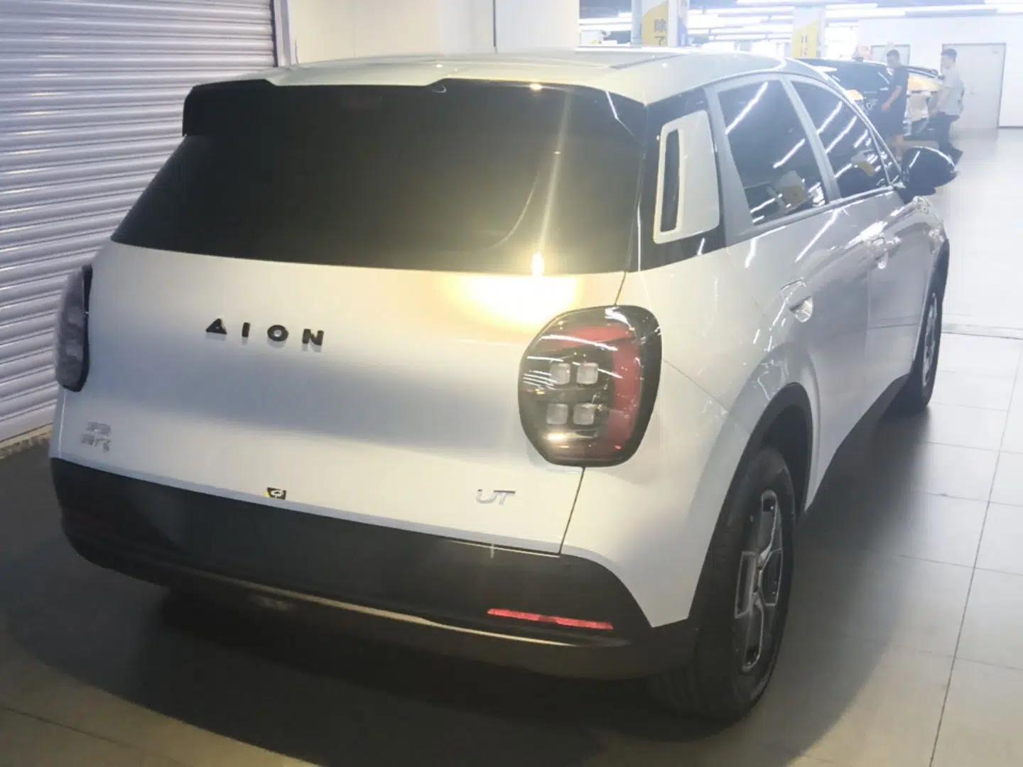 AION UT 2025 330 Starlight Edition — миниатюра 6