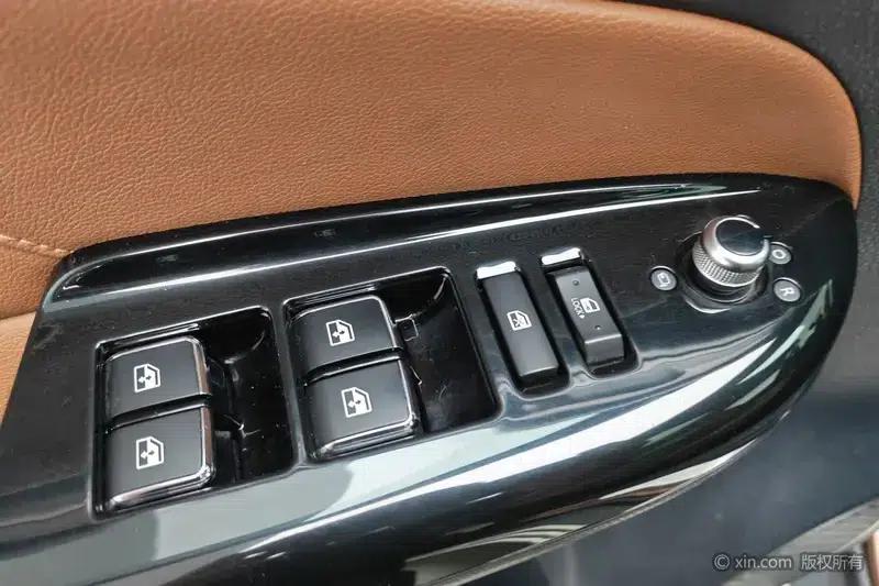 Changan CS95 2017 2.0T AWD Smart Edition — миниатюра 22