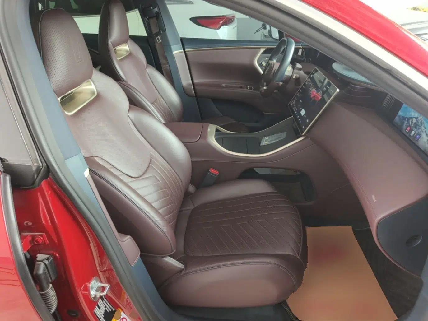 Avatr 11 2022 Long-Range Dual-Motor Luxury Edition 5 Seats — миниатюра 19