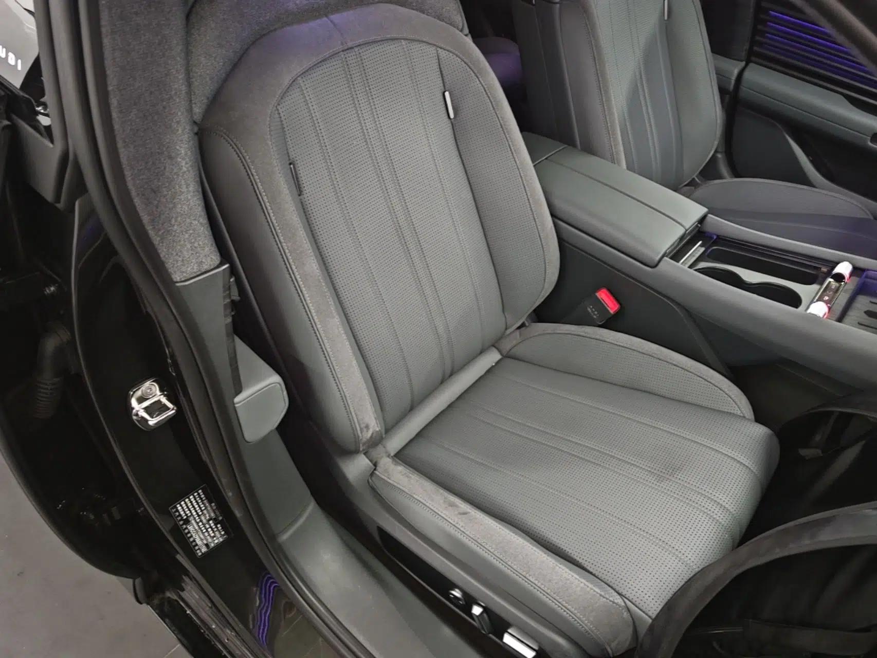 Audi E5 Sportback 2026 Pioneer Quattro Model — миниатюра 19