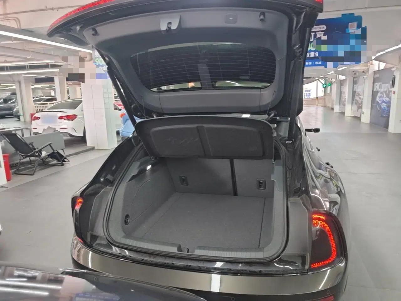 Audi E5 Sportback 2026 Pioneer Quattro Model — миниатюра 22