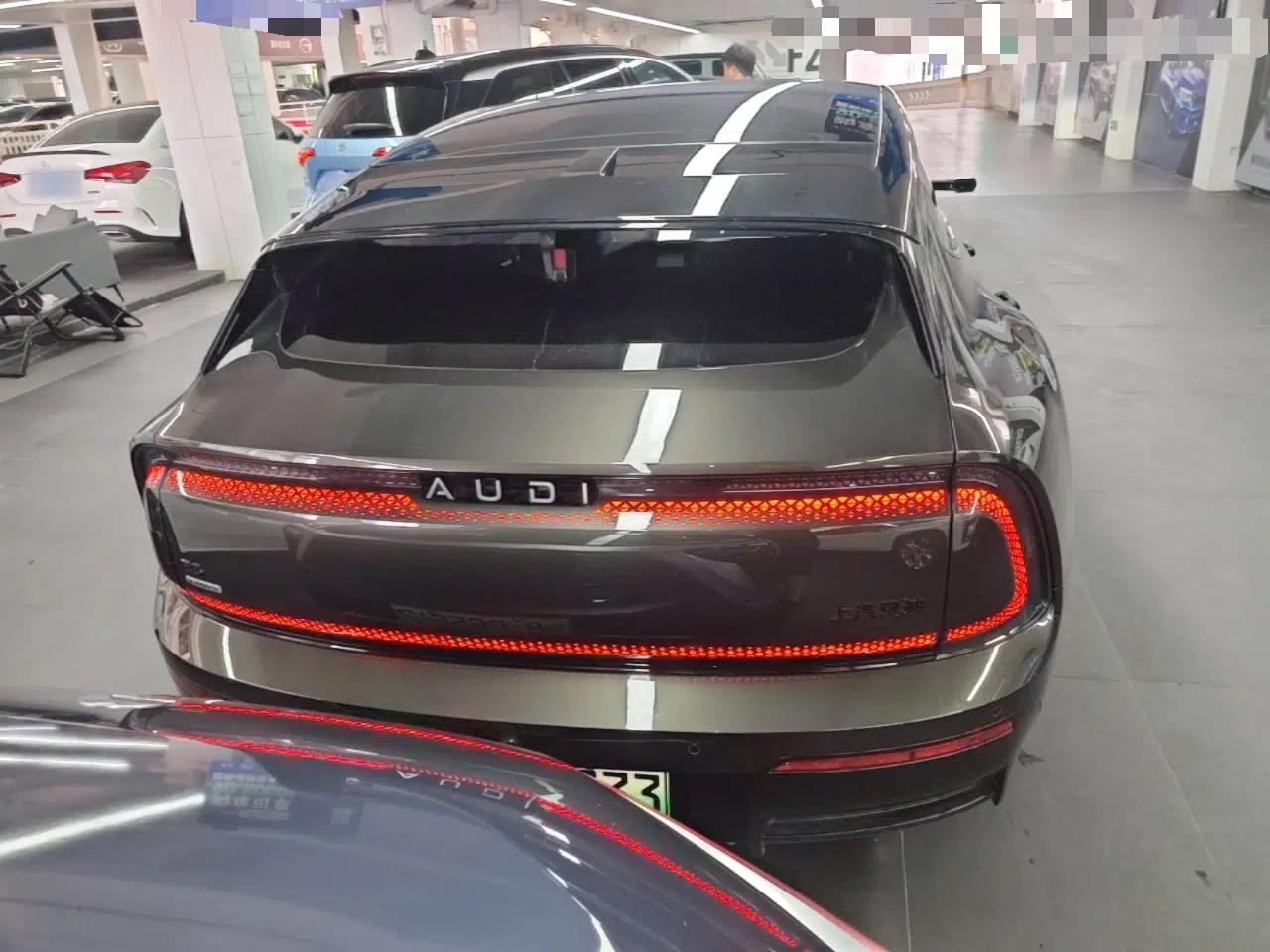Audi E5 Sportback 2026 Pioneer Quattro Model — миниатюра 5