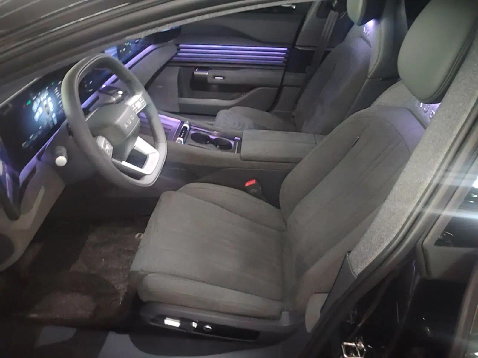 Audi E5 Sportback 2026 Flagship Quattro Model — миниатюра 17