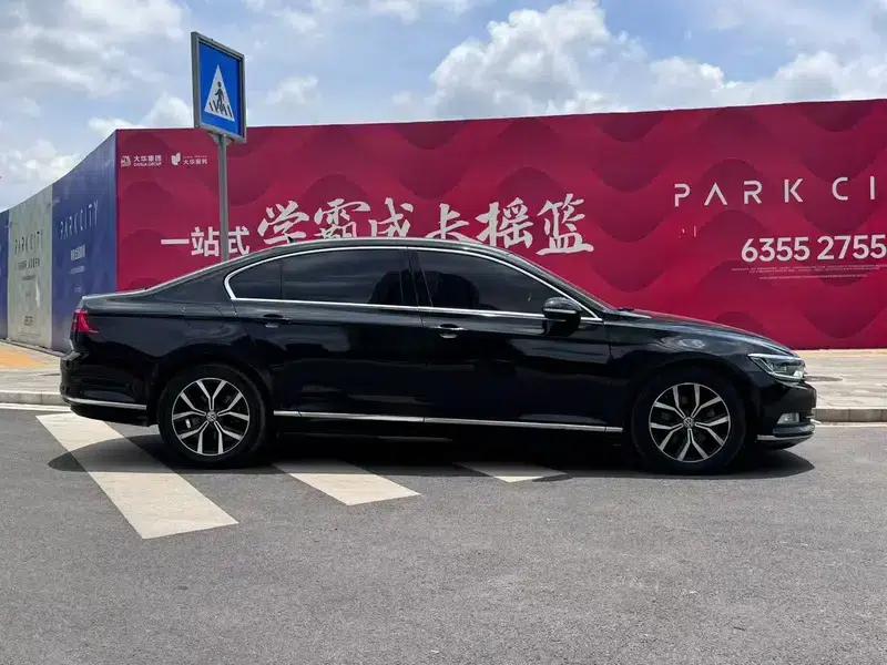 2017 Volkswagen Passat 330TSI DSG Premium — миниатюра 7