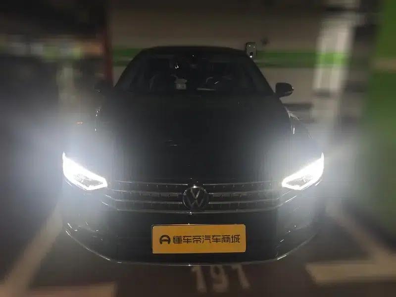 Volkswagen Magotan 2023 2 Millionth Unit Commemorative Edition 330TSI DSG Luxury — миниатюра 2