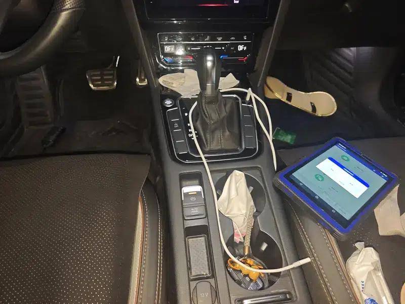 Volkswagen Magotan 2023 2 Millionth Unit Commemorative Edition 330TSI DSG Luxury — миниатюра 14