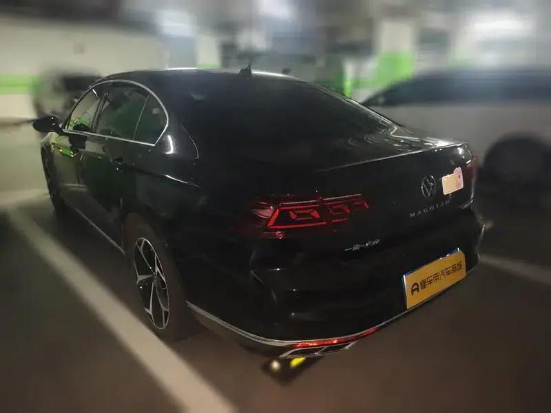 Volkswagen Magotan 2023 2 Millionth Unit Commemorative Edition 330TSI DSG Luxury — миниатюра 6