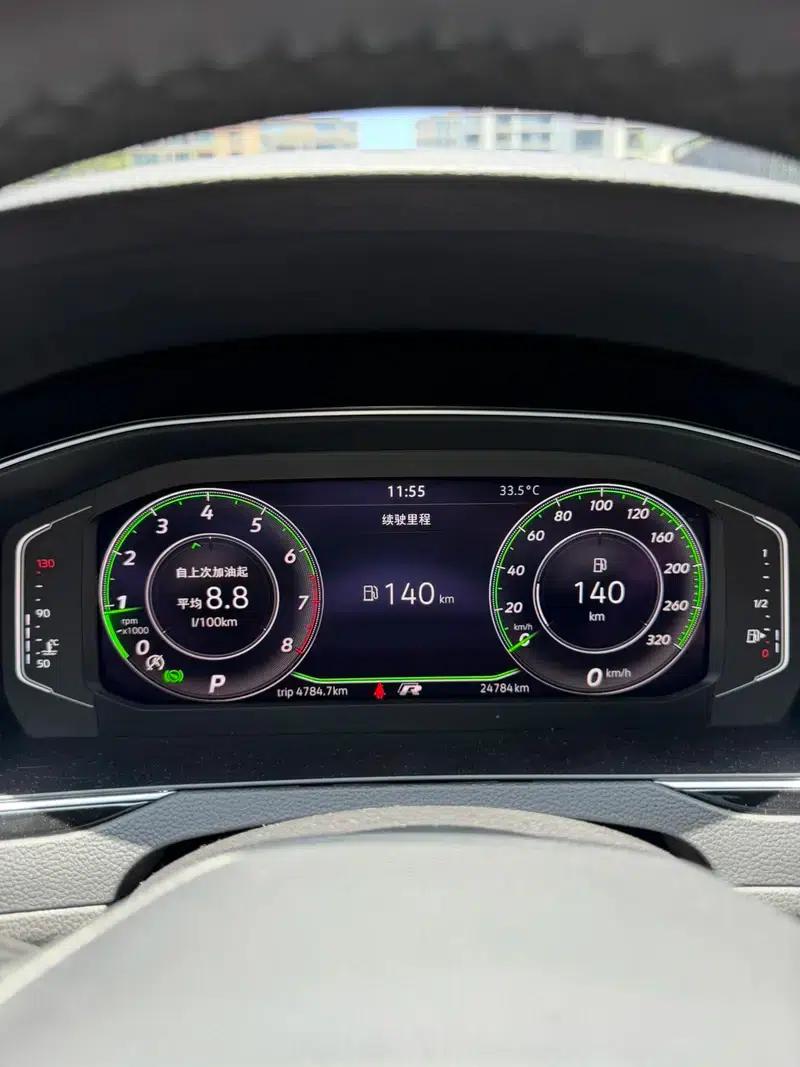 Volkswagen Magotan 2023 2 Millionth Unit Commemorative Edition 330TSI DSG Leading Model — миниатюра 9