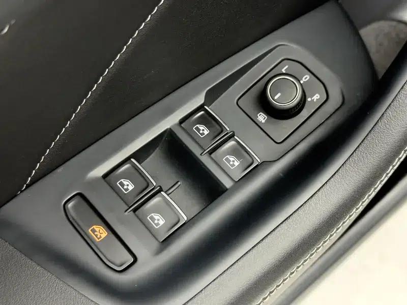 Volkswagen Magotan 2023 2 Millionth Unit Commemorative Edition 280TSI DSG Comfort Model — миниатюра 21