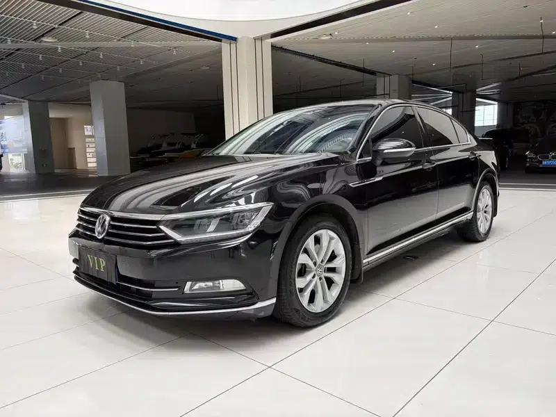 2019 Volkswagen Magotan 330TSI DSG Luxury Edition (National V Emission Standard) — миниатюра 1
